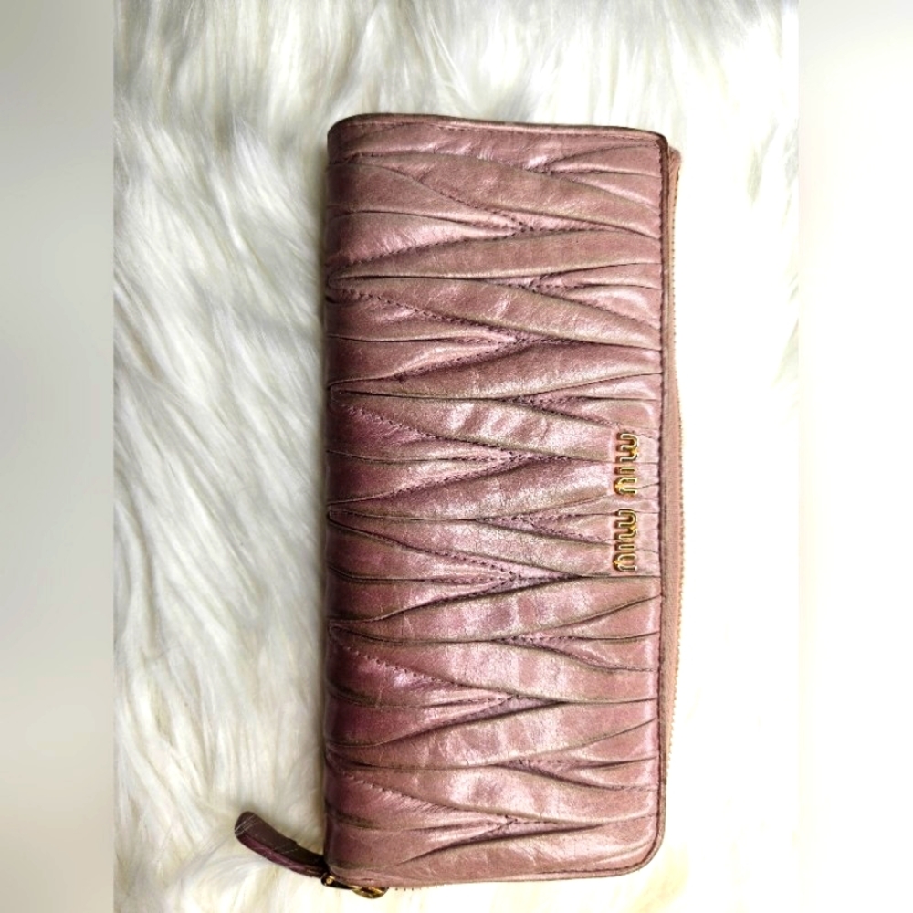 Miu Miu Wallet Matelasse Light Blush Pink Logo Leather (1-27-A30)